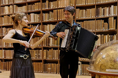 Duo Détour de Babel, Emmanuelle Touly (Violon)et Fabien Packo (Accordéon)